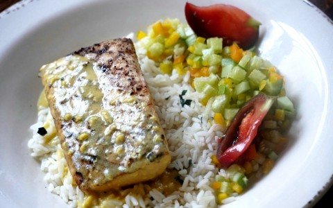 new mahi plate with grains and veggies