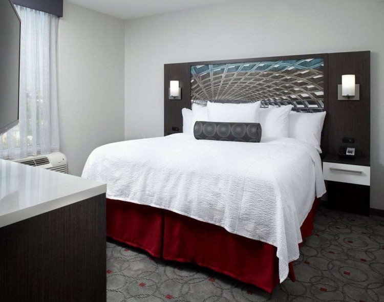 One Bedroom King Suite