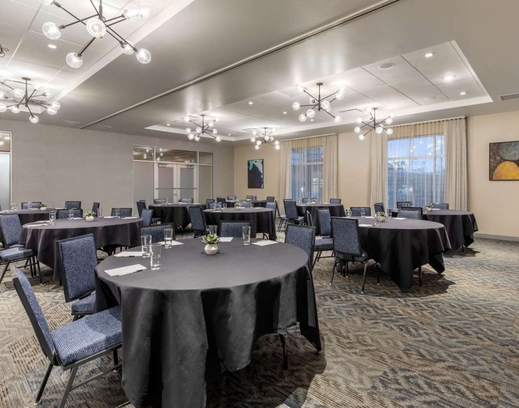Large space for receptions, parties, anniversaries, and business