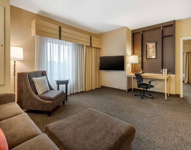 One Bedroom King Corner Suite