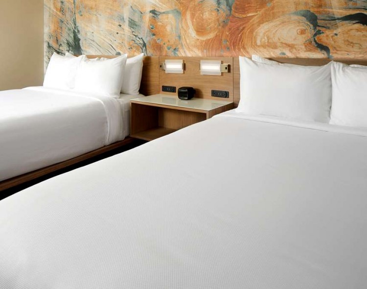 2 Queen Beds