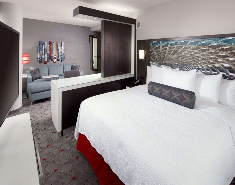 King Studio Suite