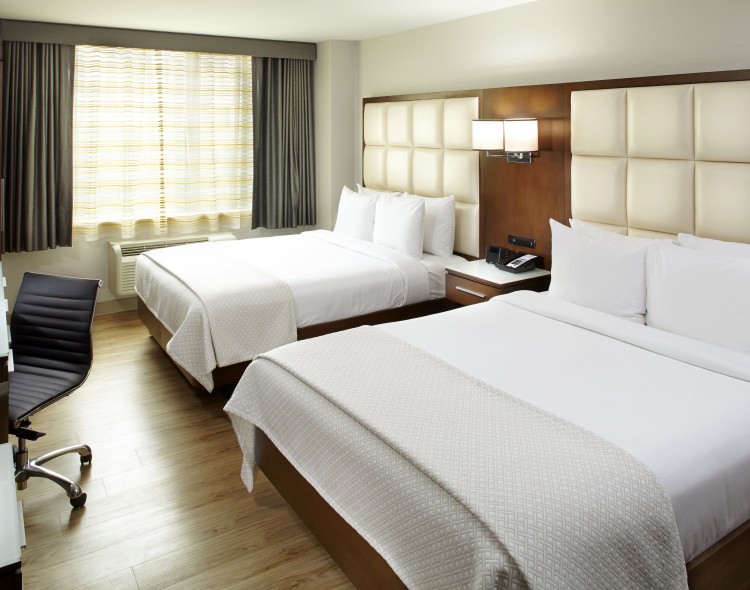 Deluxe Room, 2 Queens