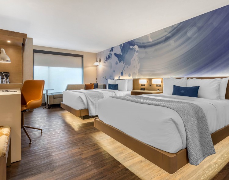 2 Queen Beds