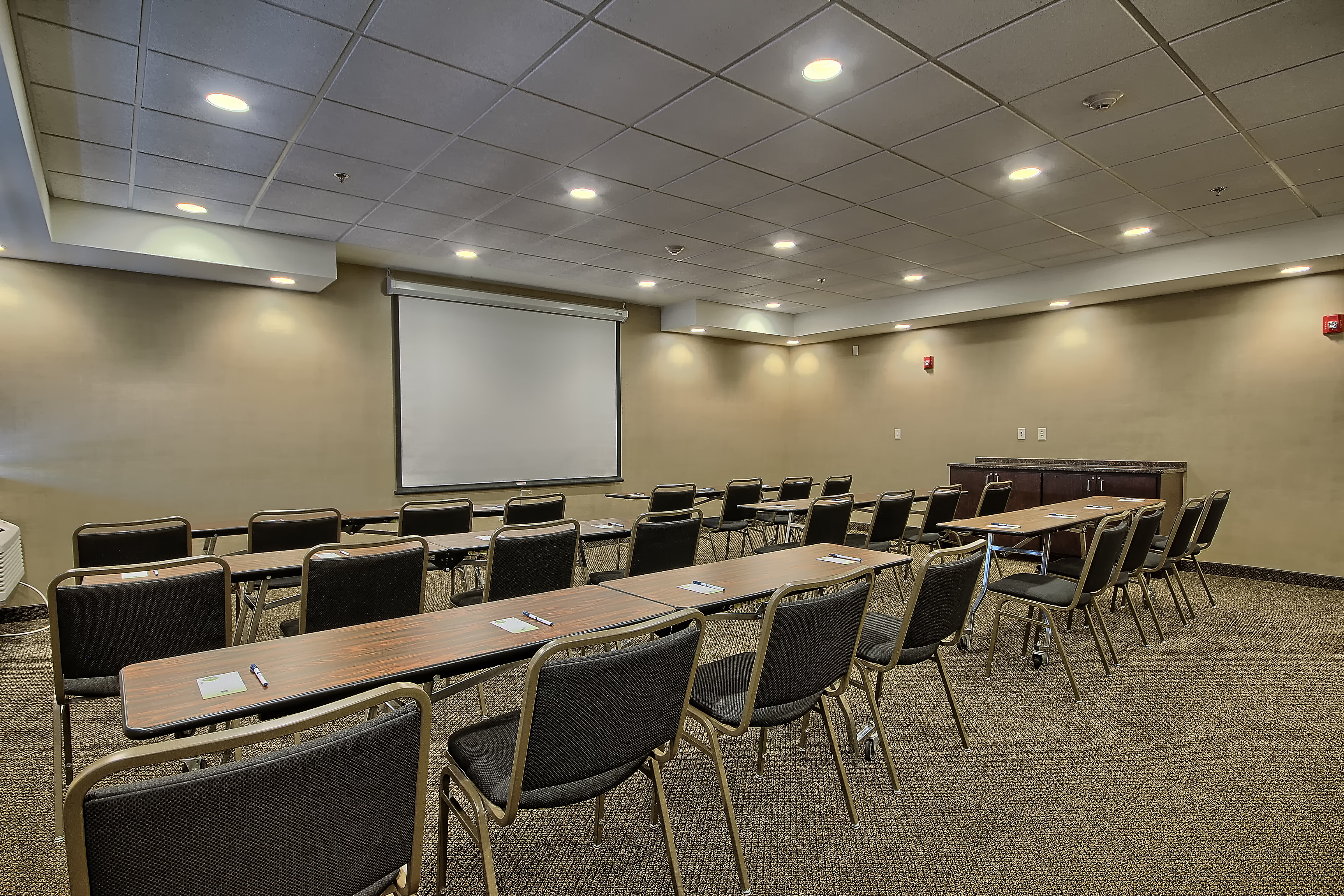 meeting_room_small