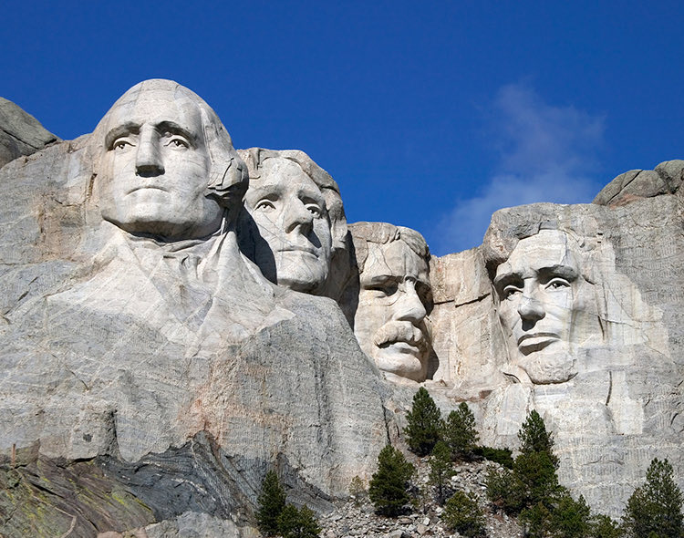 view of mount rushmore