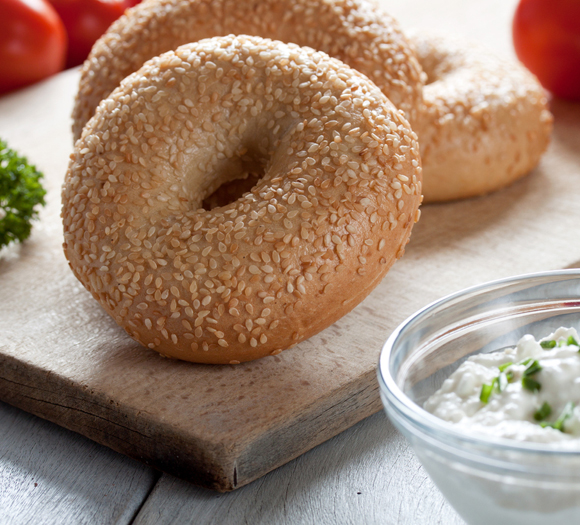 sesame bagels and cream cheese